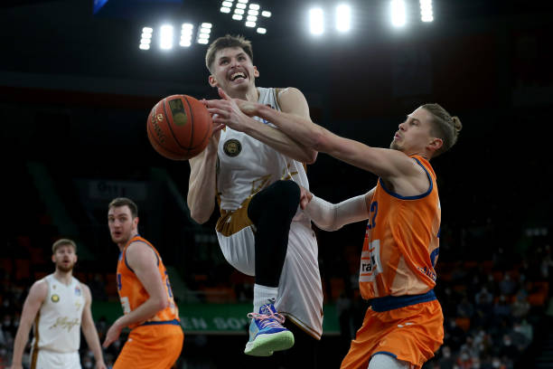 谌龙出任中国羽毛球青年队教练央视体育.