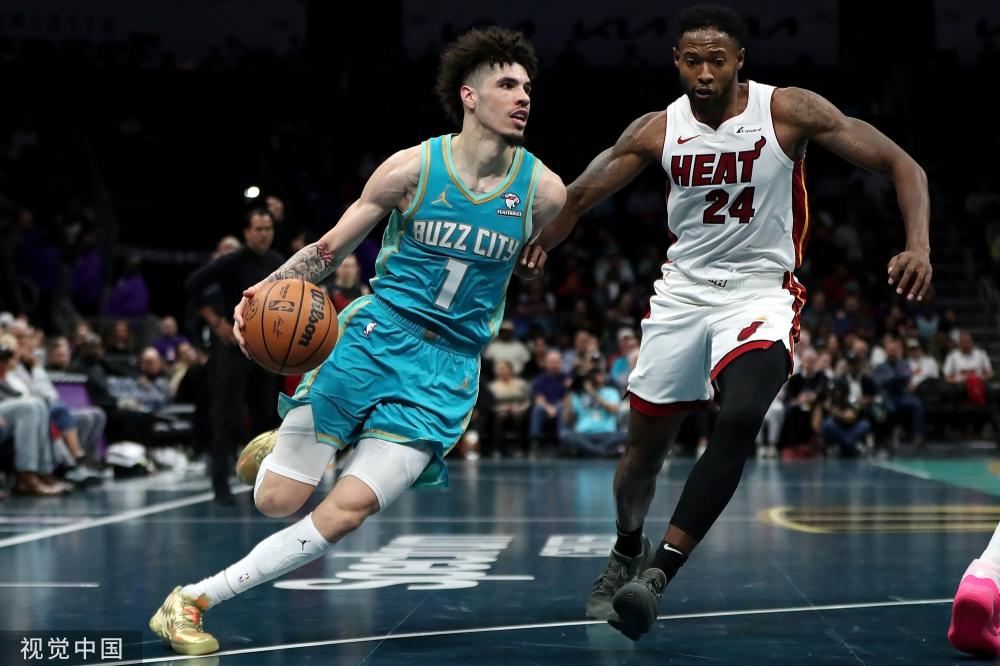 米切尔绝杀骑士7连胜送雄鹿5连败 绿军灭黄蜂.