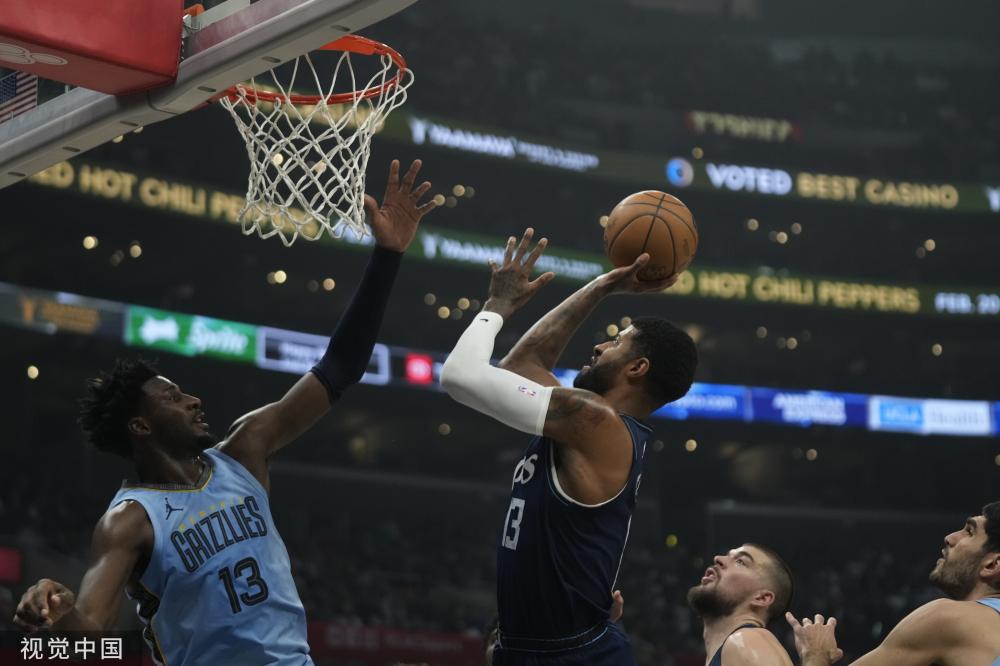 每体:新月给拉菲尼亚四年1亿薪水和1亿转会费,但被球员拒绝