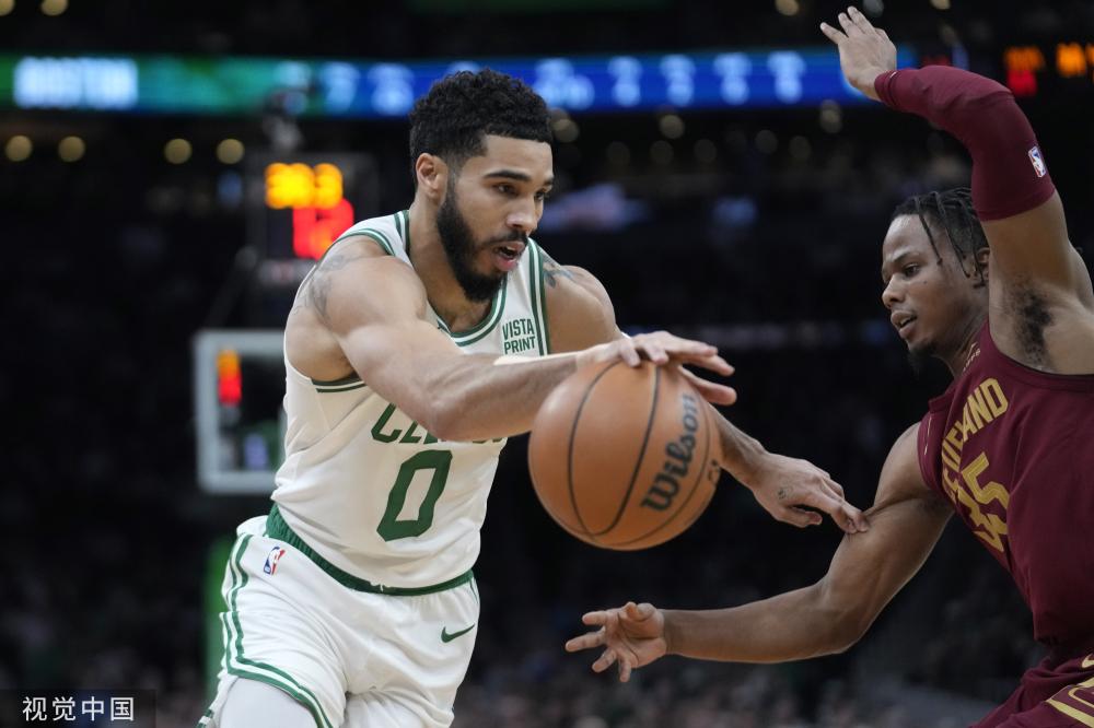 《女巨人游乐场》发布新实机展示 细节丰富的25×25平方公里城市